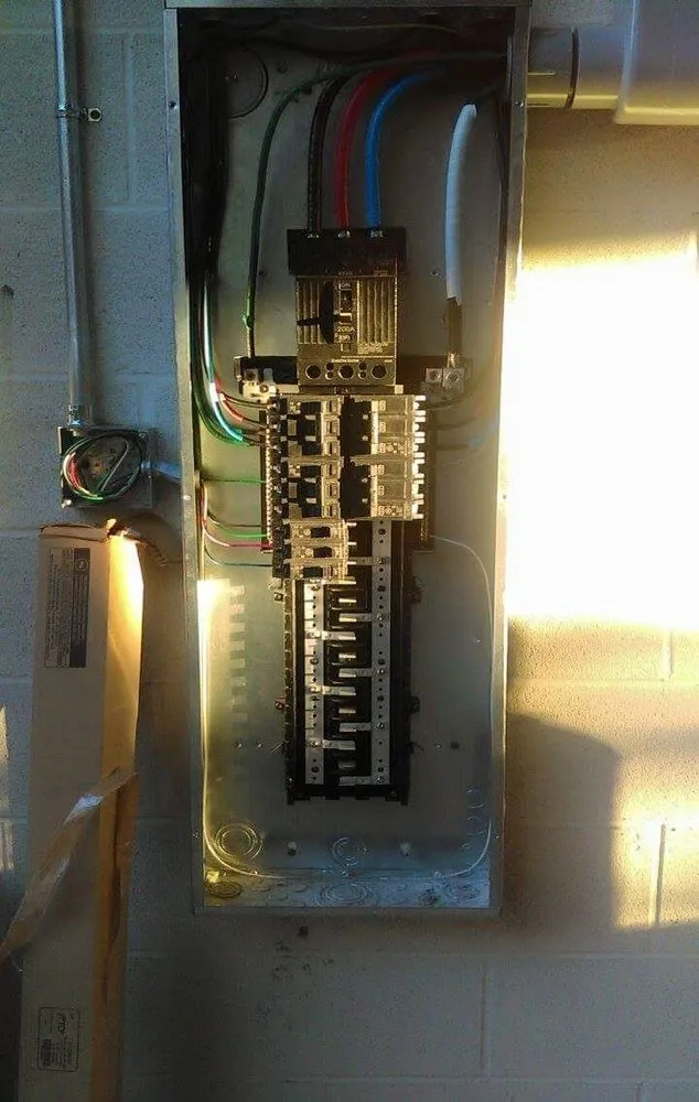 Slide of Lovelady Electrical Contractors