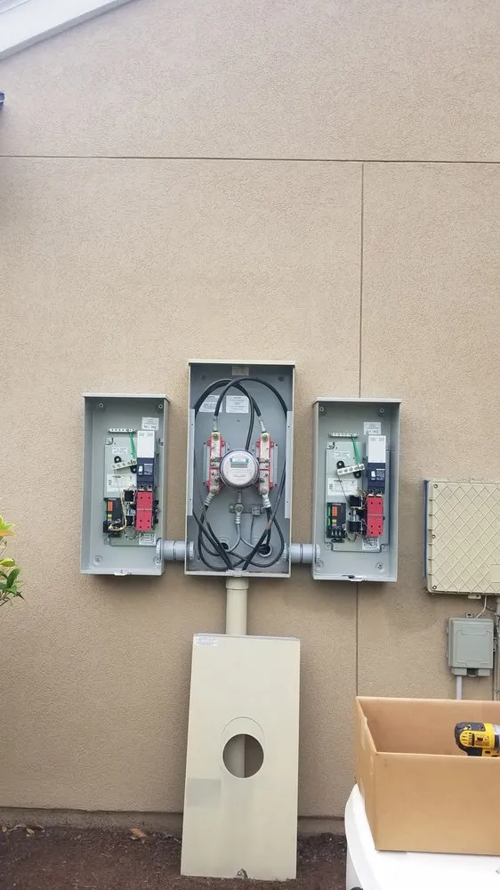 Slide of Lowcountry Electric & More