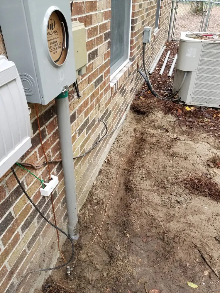 Slide of Lowcountry Electric & More