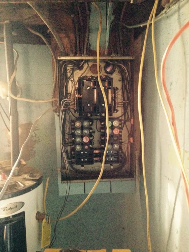 Slide of Lowe Electric Service