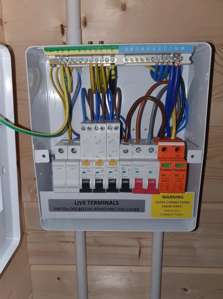 Slide of Loyalist 24 Hour Electrician