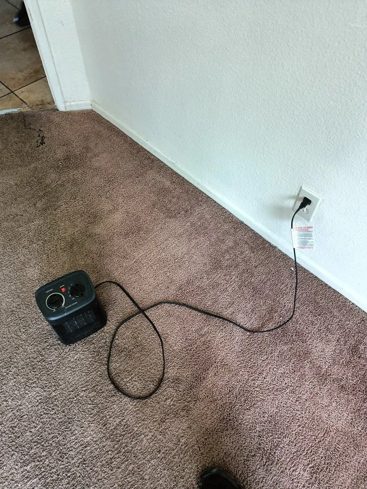 Slide of Lozada's Electric / Handyman