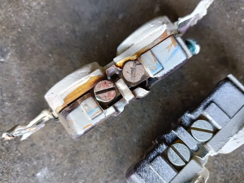 Slide of Lozada's Electric / Handyman