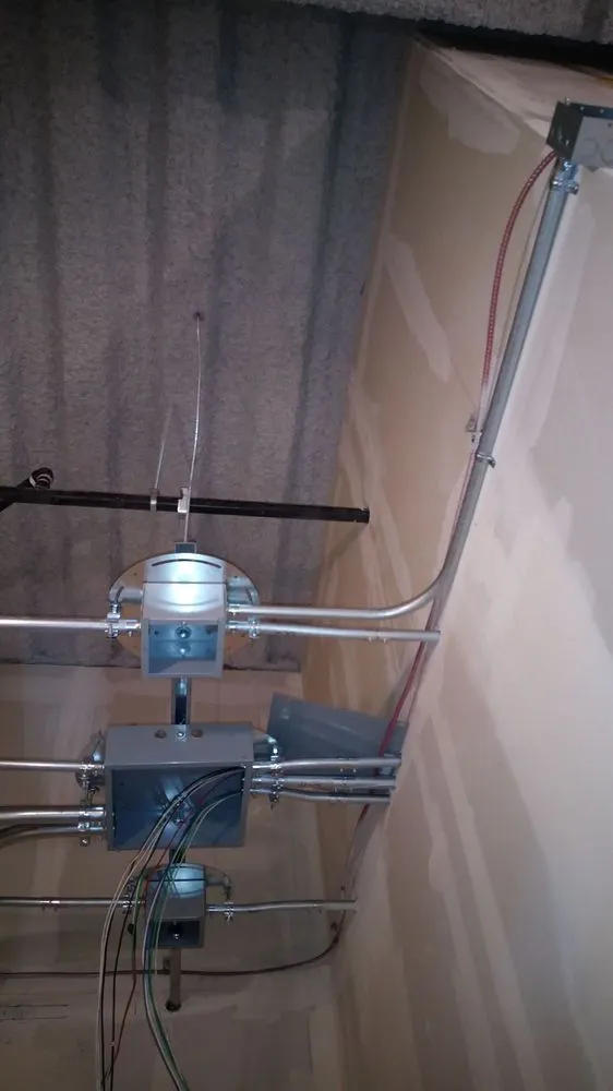 Slide of López Electric