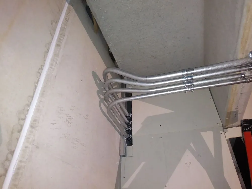 Slide of López Electric