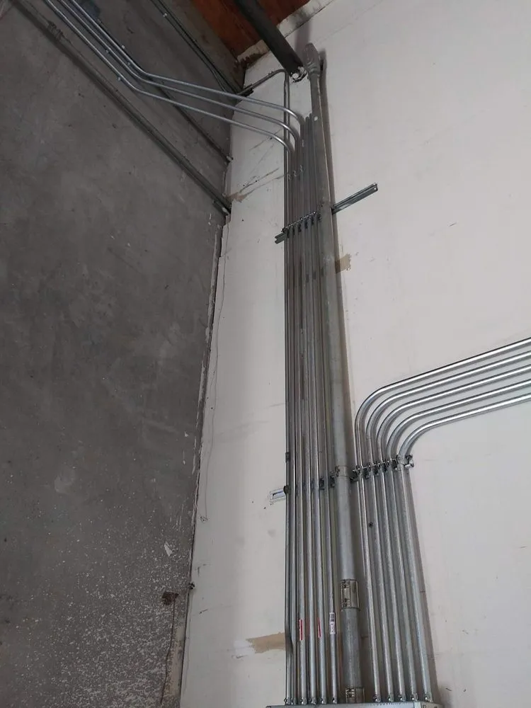 Slide of López Electric