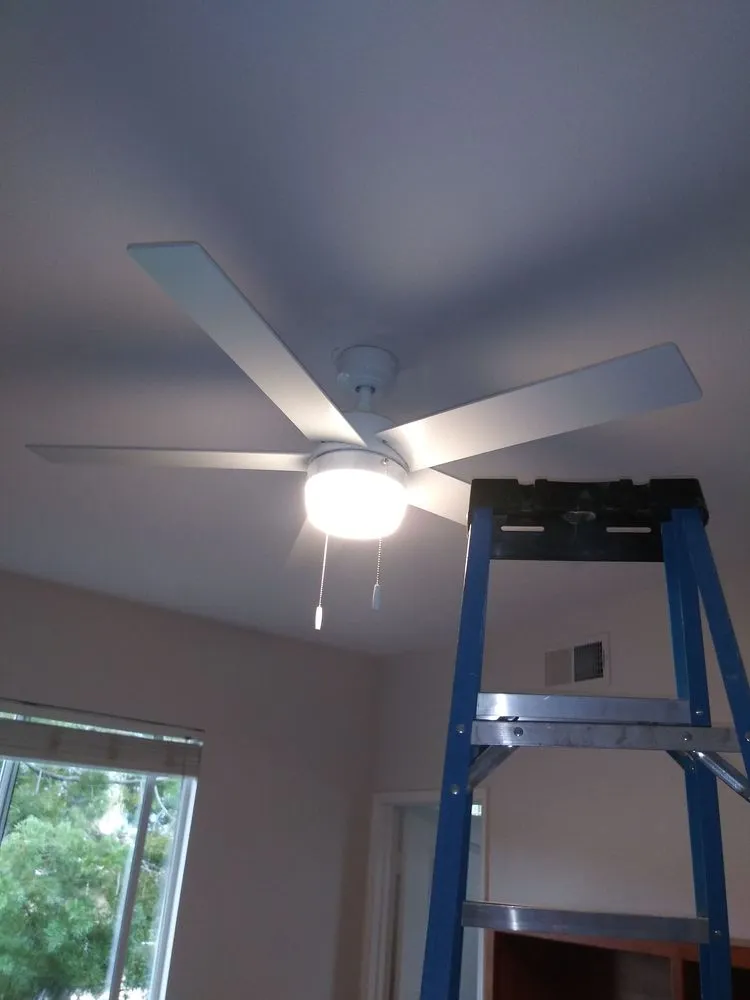 Slide of López Electric