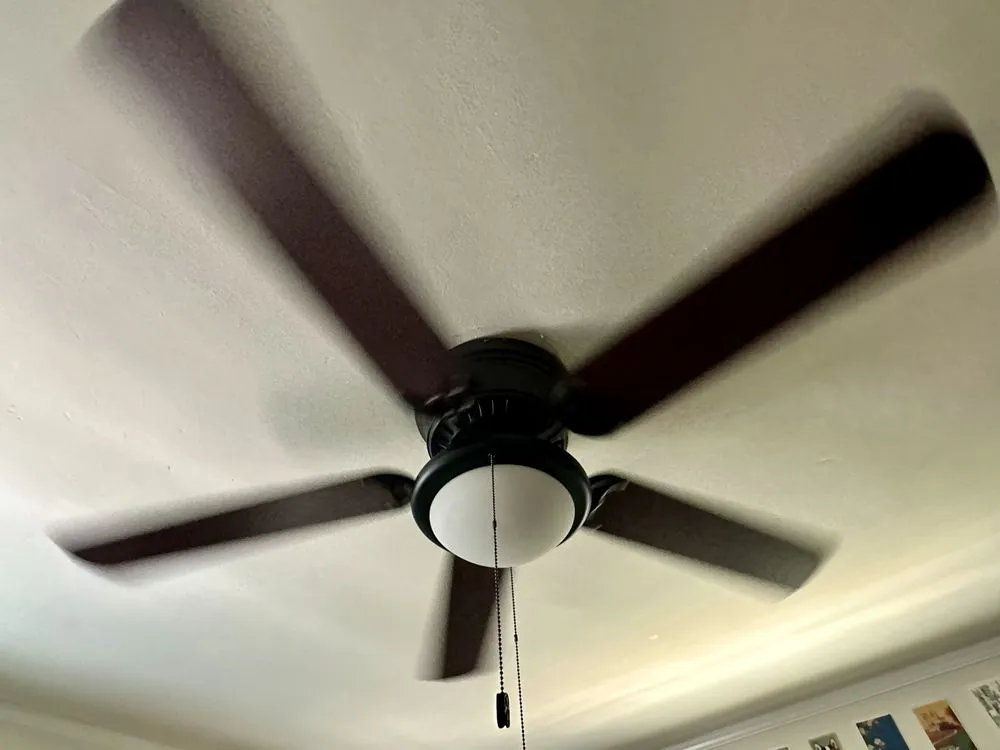 Slide of LQ Electrical