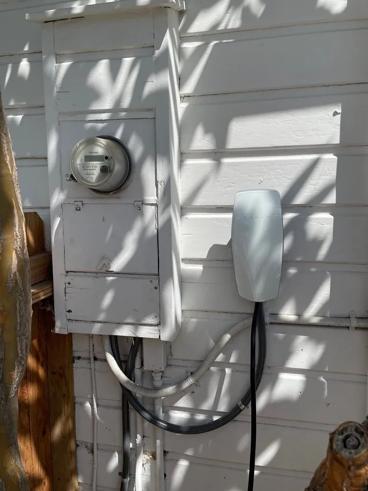 Slide of LR Electrical