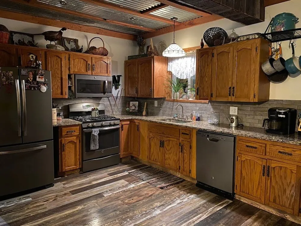 Slide of LRS Handyman And Remodeling