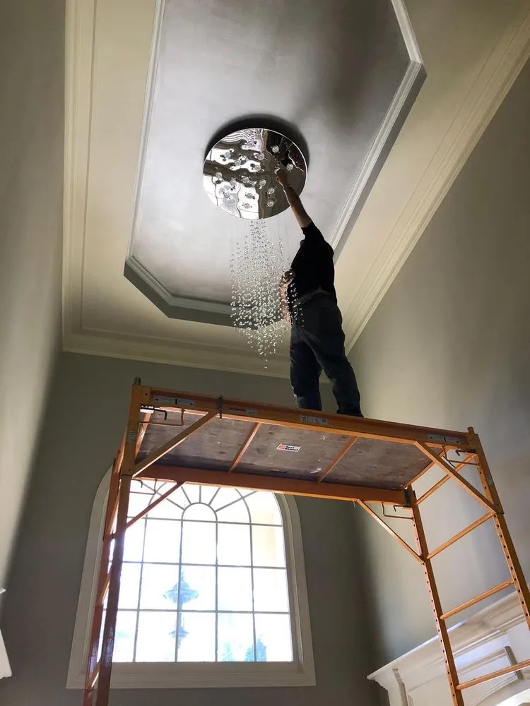 Emergency electrical service for homes in lighting installation,  by 