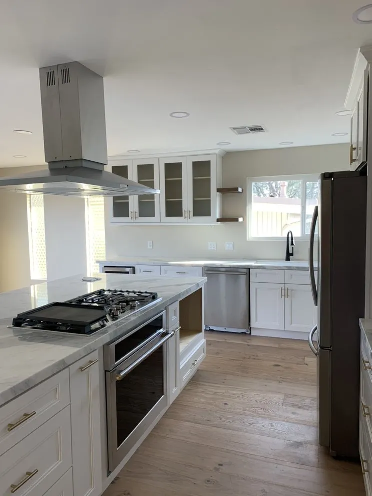 Slide of LTE Electric