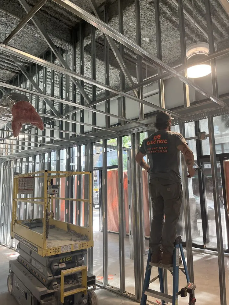 Slide of LTE Electric