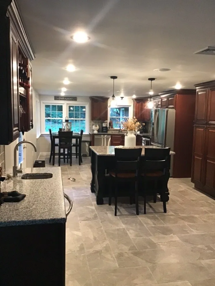 Slide of Luciano Electric