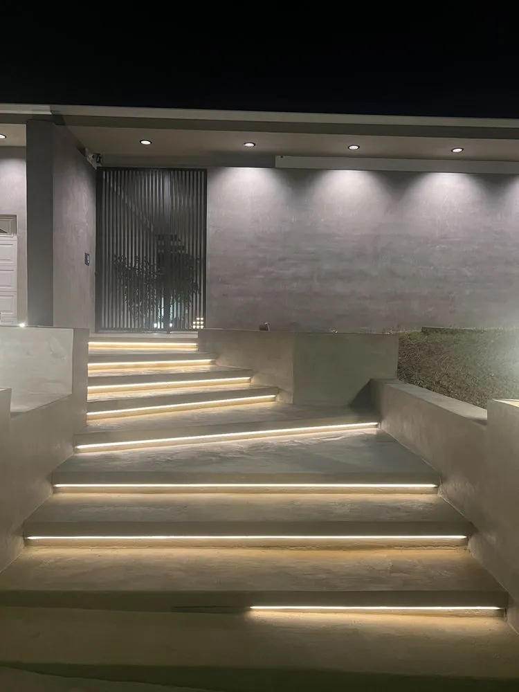 Slide of Lucid Electric