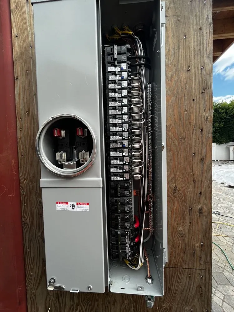 Slide of Lucid Electric