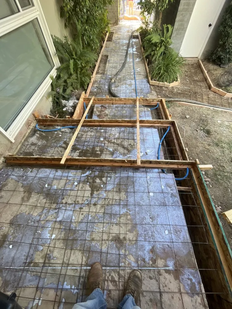 Slide of Lucid Electric