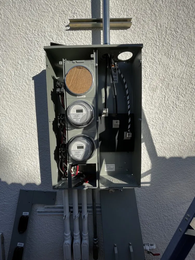 Slide of Lucid Electric