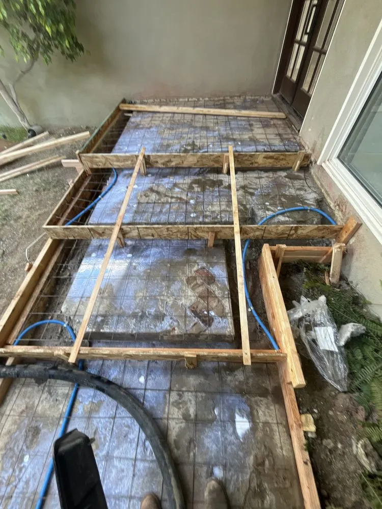 Slide of Lucid Electric