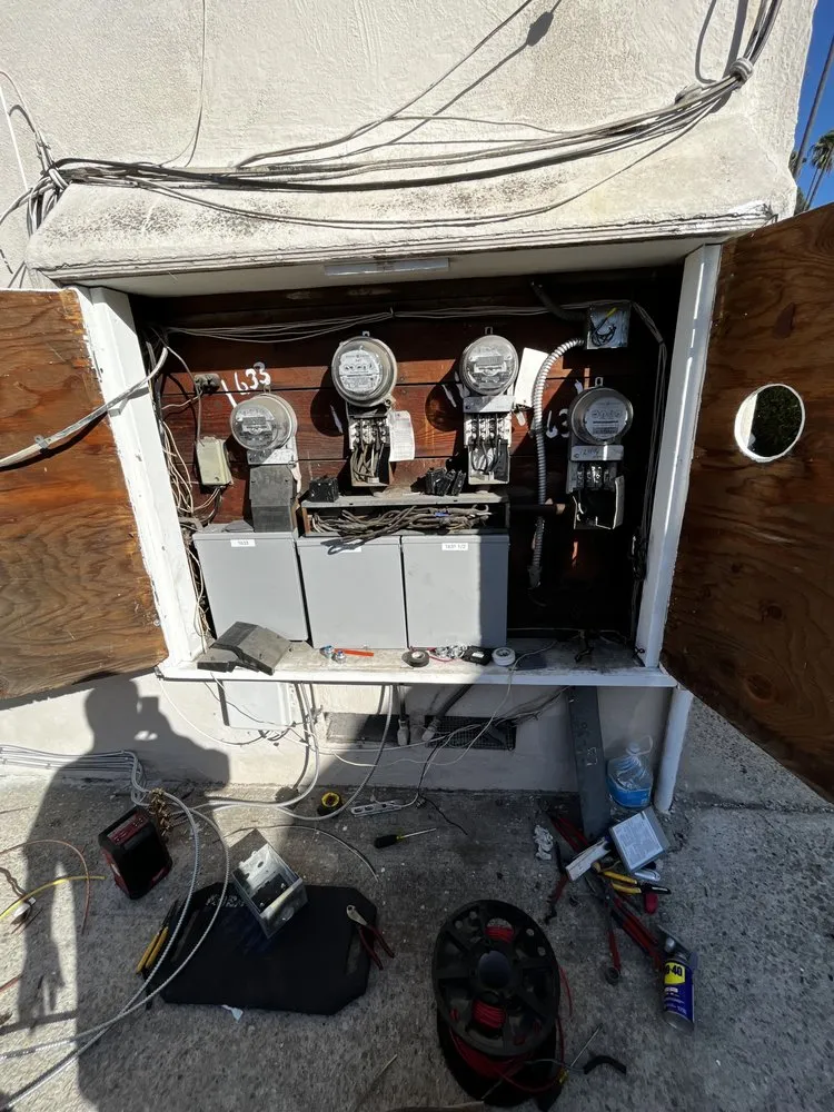 Slide of Lucid Electric