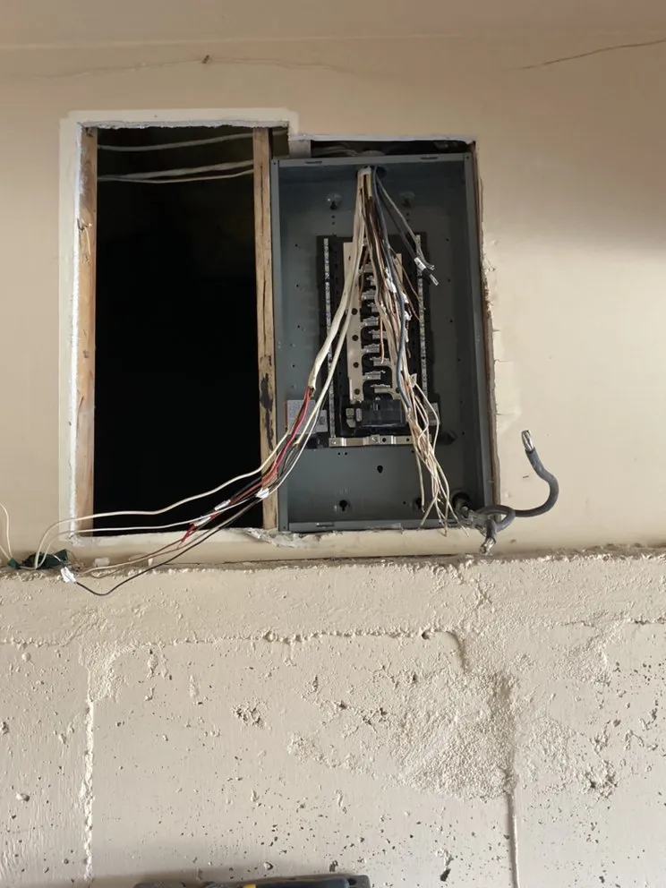 Slide of Lucky Company Electric