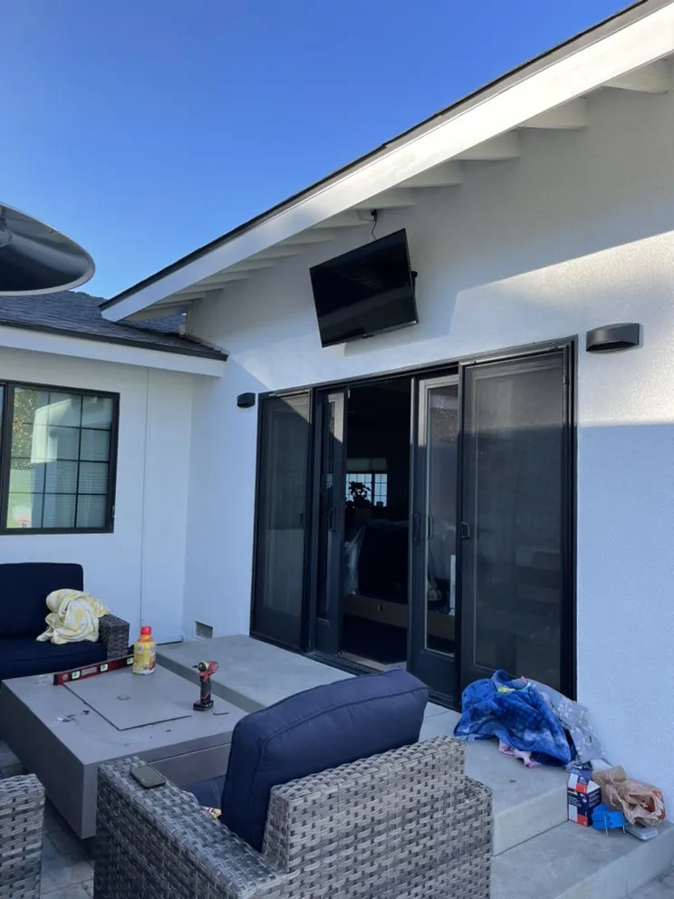 Slide of Lucky TV Mounting