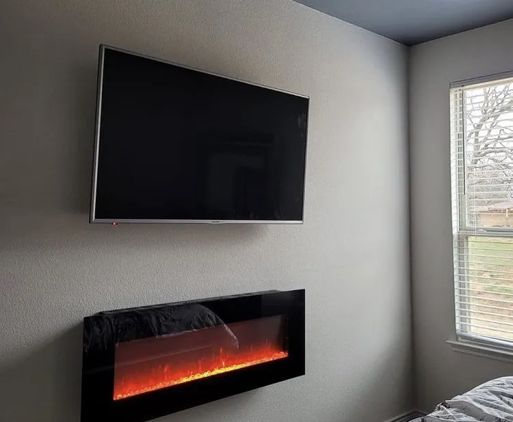 Slide of Lucram Tech