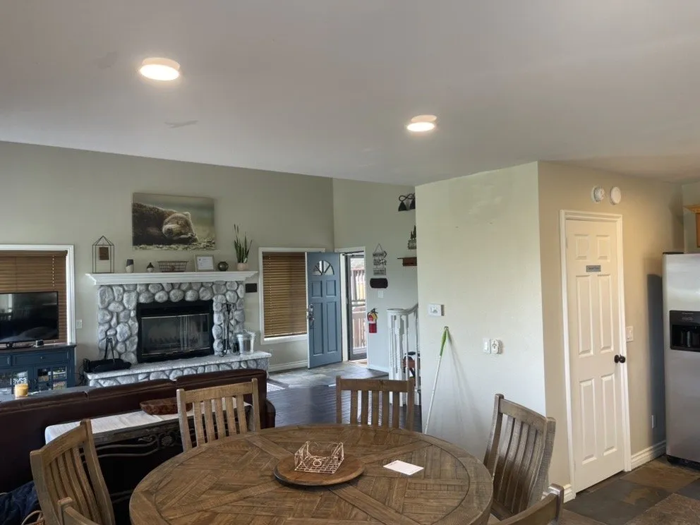 Slide of Ludecke's Electrical Service