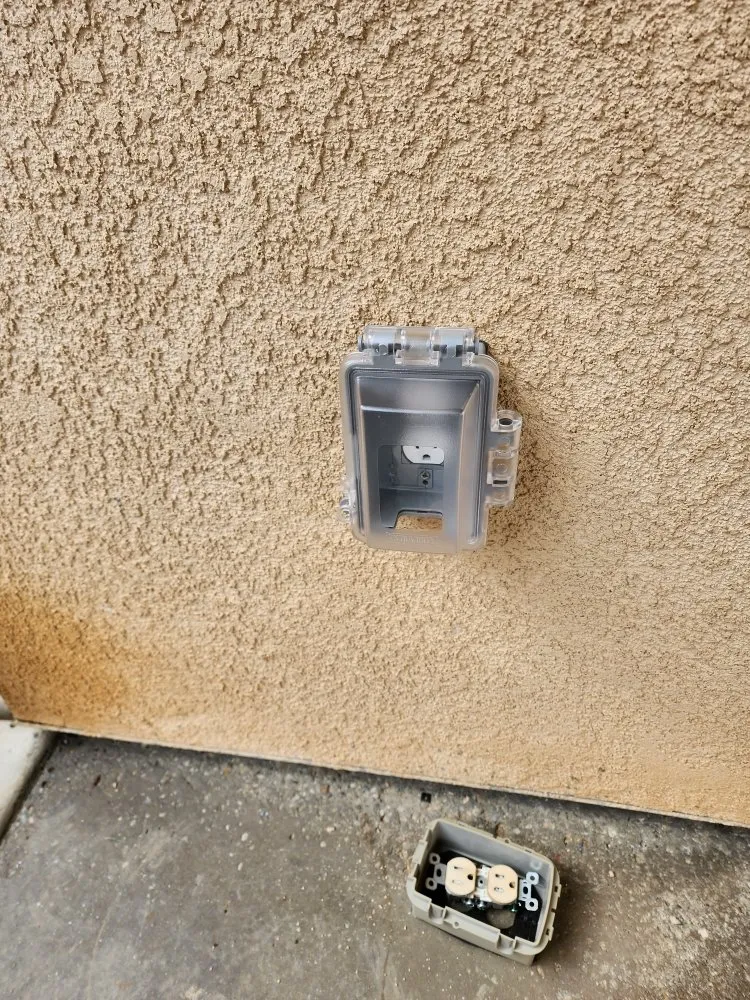 Slide of Lugo's Handyman Services