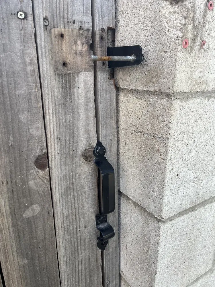 Slide of Lugo's Handyman Services