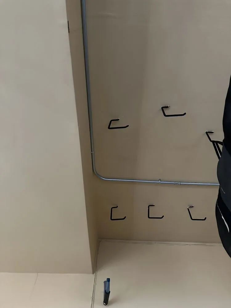 Trusted outlet and switch repair in , by Luis & James Electric