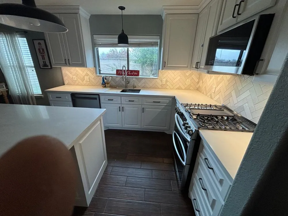 Slide of Luis electrician 