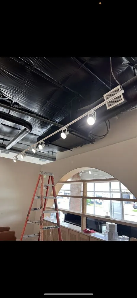 Slide of Luis electrician 