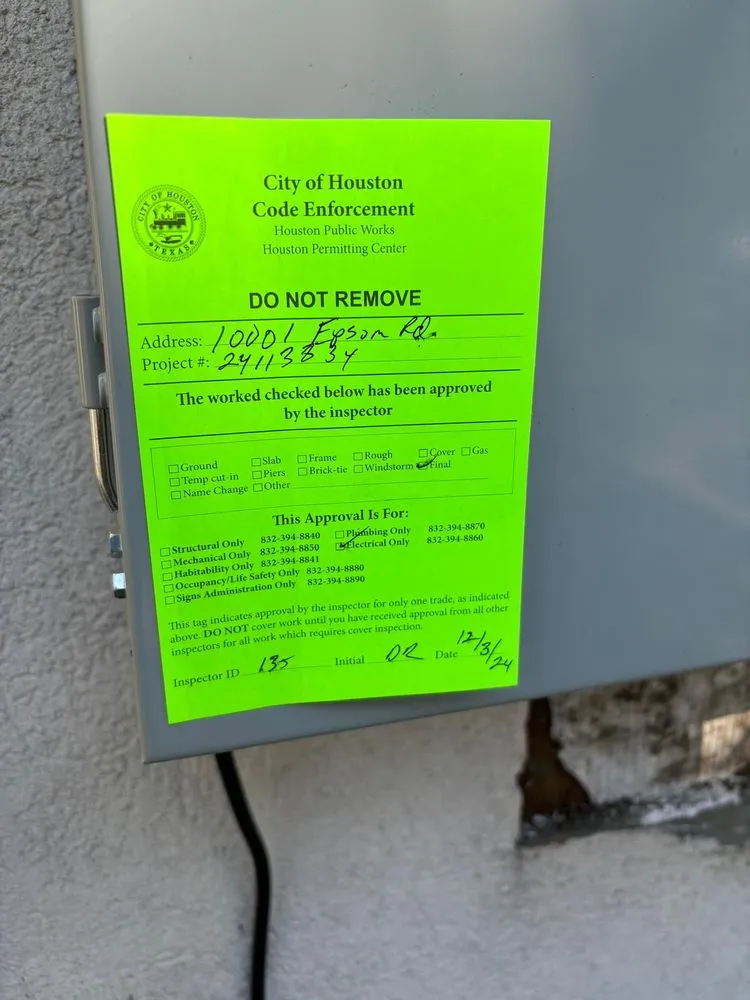 Slide of Luis electrician 