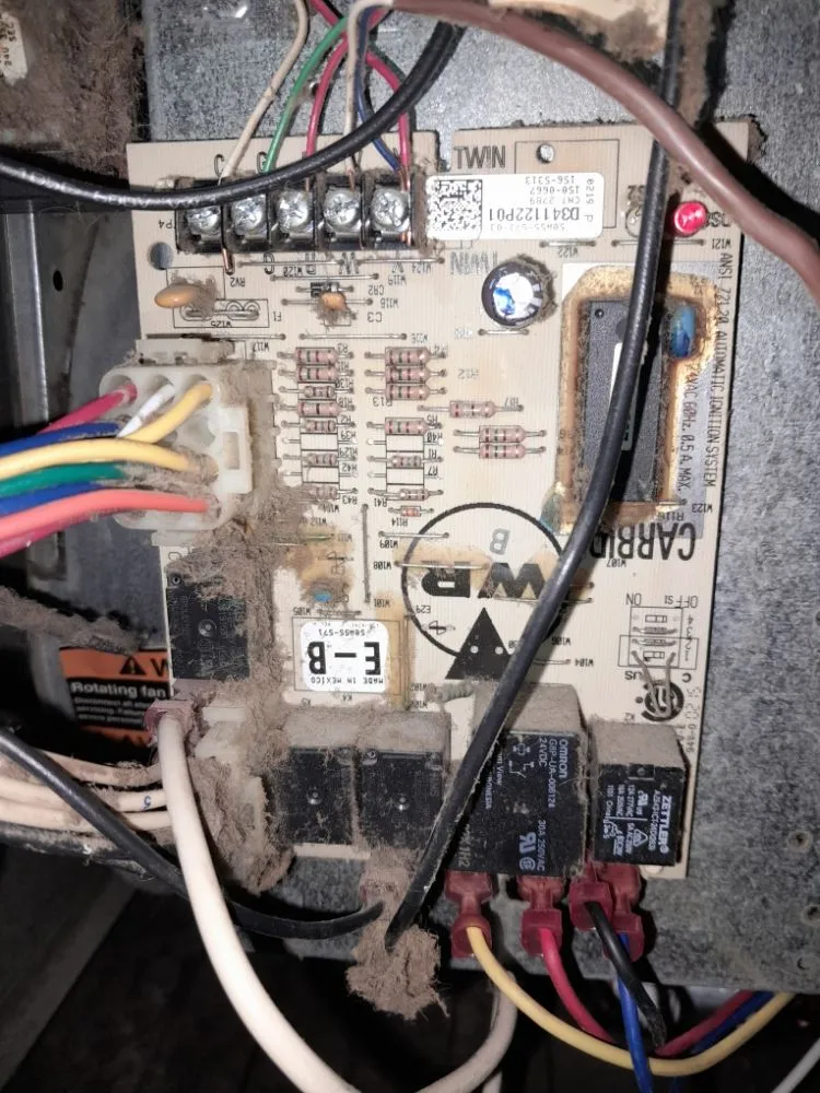 Slide of Luis Handy man services