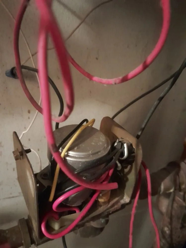 Slide of Luis Handy man services