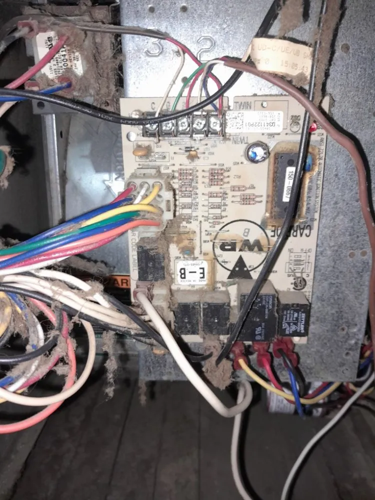 Slide of Luis Handy man services