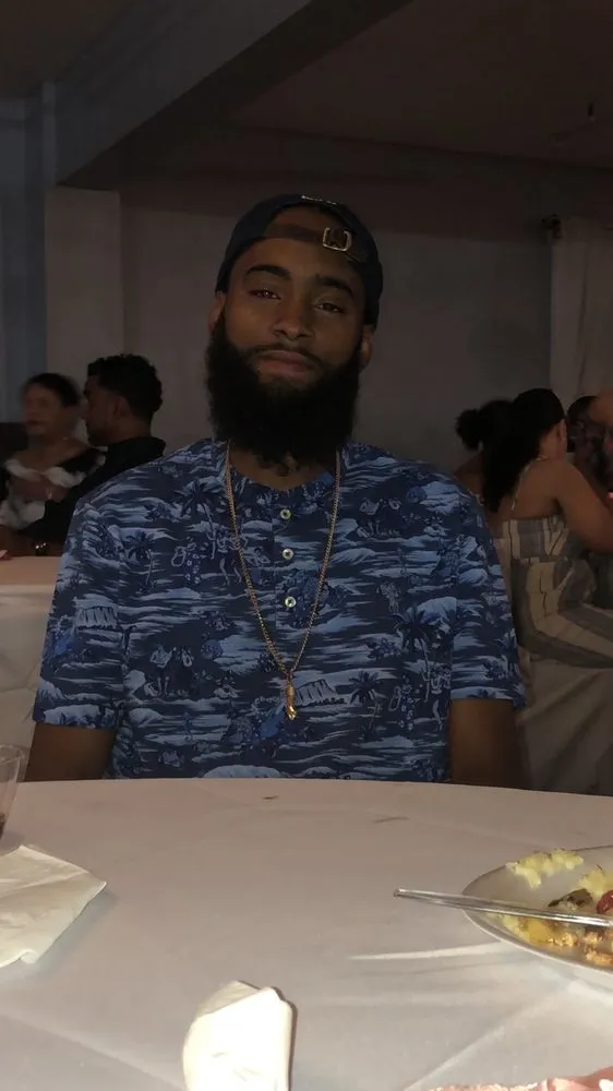 Slide of Luis Resende Electric