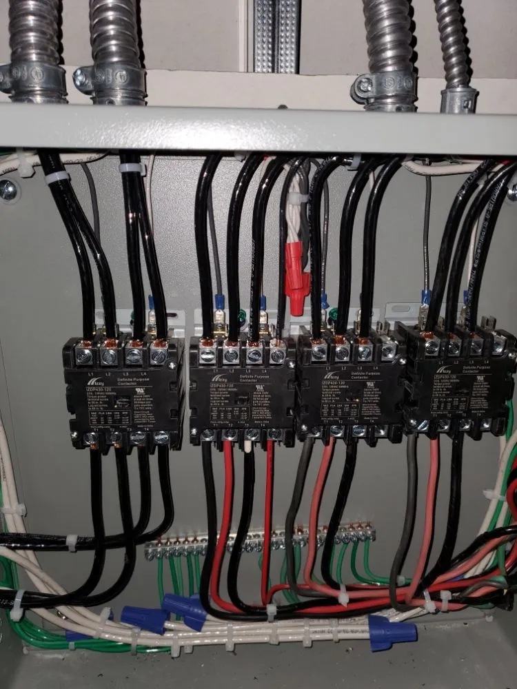 Slide of Lujan Electrical Services