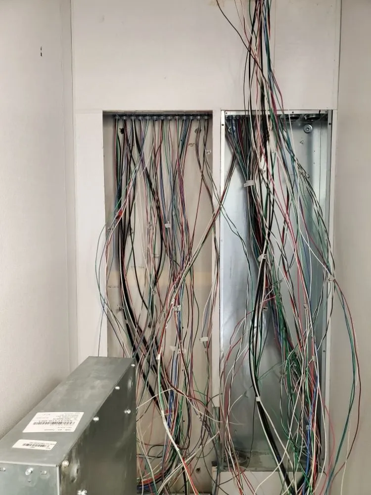 Slide of Lujan Electrical Services