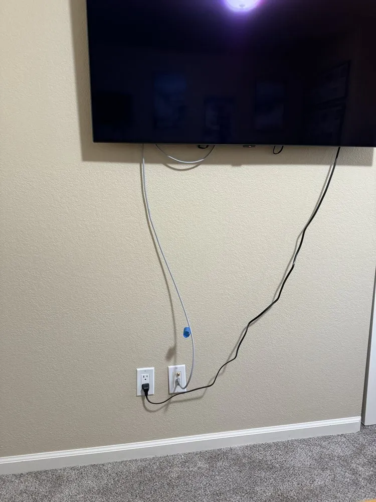 Slide of Lujan Electrical Services