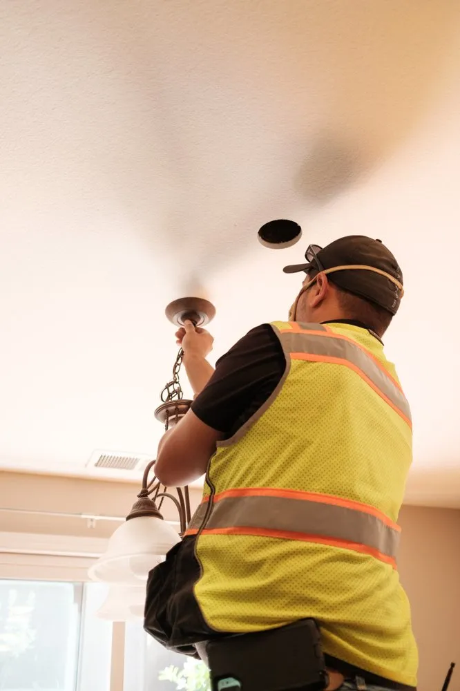 Slide of Lumina Electrical Services