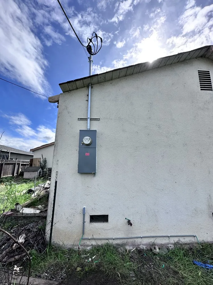 Slide of Luminare Electrical