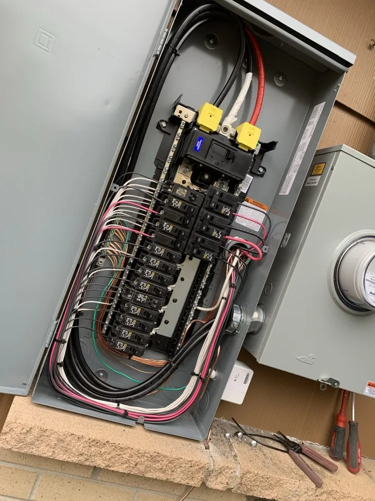 Slide of Luminate Electric