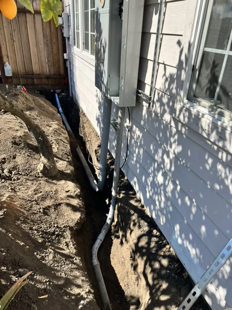 Slide of Luminate Electric