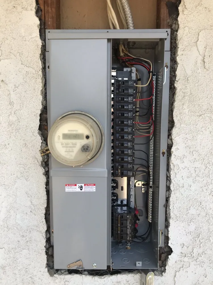 Licensed lighting installation experts serving Alta Loma, CA - Luminor Electric