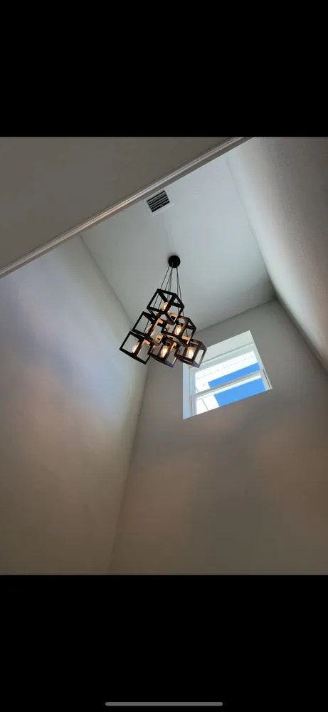 Expert electrician providing emergency electrical service in Finleyville, PA - Luminous Electric