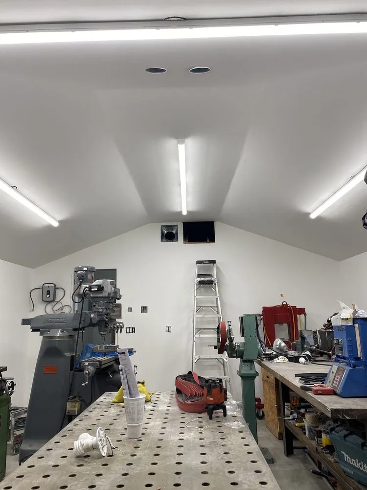 Slide of Luna Electric