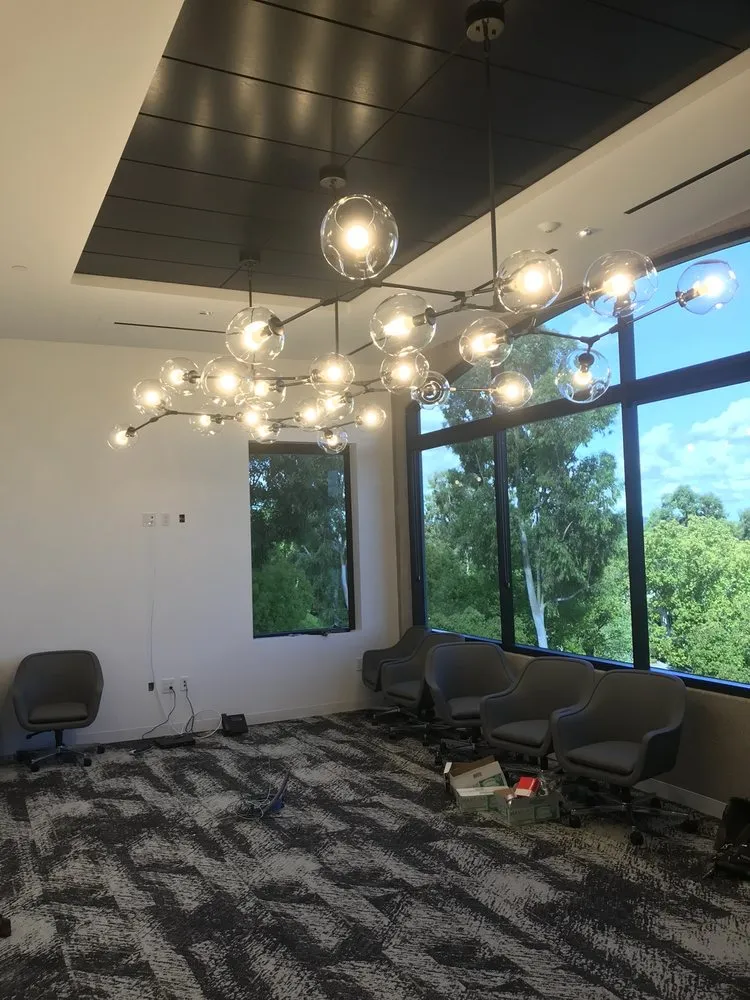 Slide of Luna Electric