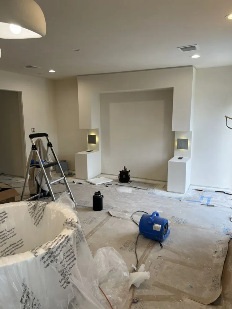 Slide of Luna Electric